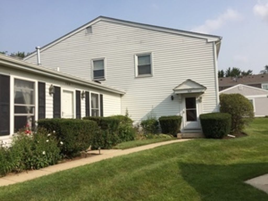 304 Creekside Court 304, Vernon Hills, IL 60061