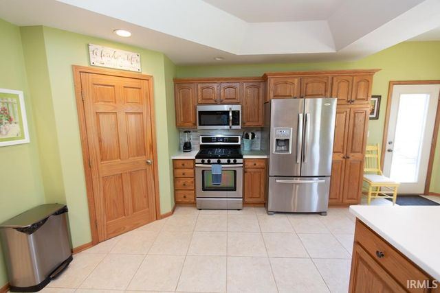 616 N Easton Drive, Angola, IN 46703