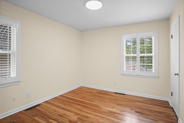 2908 Cheyenne Circle, North Kansas City, MO 64116