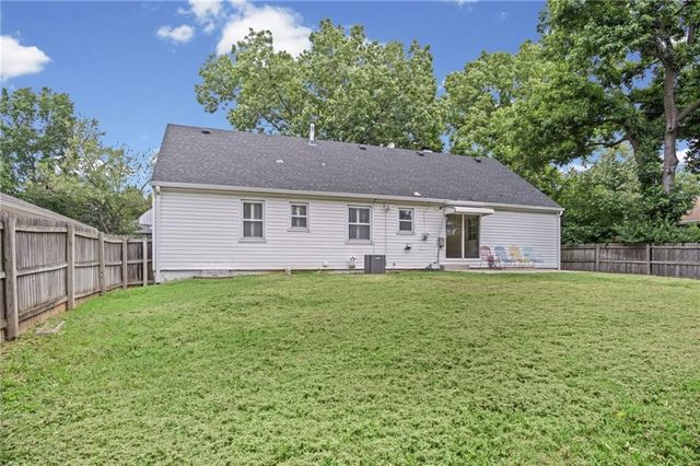 2908 Cheyenne Circle, North Kansas City, MO 64116