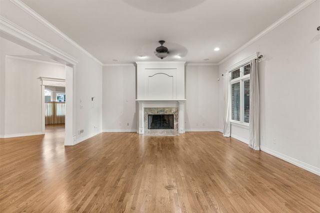 402 E 119th Street S, Jenks, OK 74037