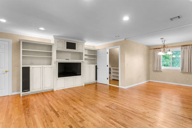 402 E 119th Street S, Jenks, OK 74037