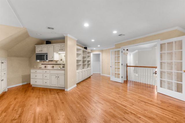 402 E 119th Street S, Jenks, OK 74037