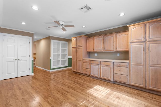 402 E 119th Street S, Jenks, OK 74037