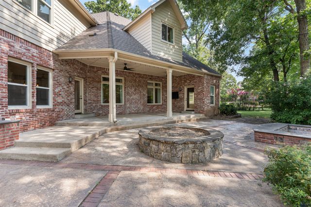 402 E 119th Street S, Jenks, OK 74037