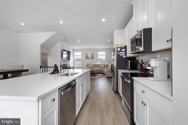 1109 PATUXENT GREENS DR, Laurel, MD 20708