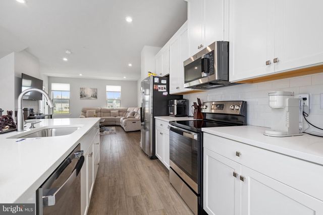 1109 PATUXENT GREENS DR, Laurel, MD 20708