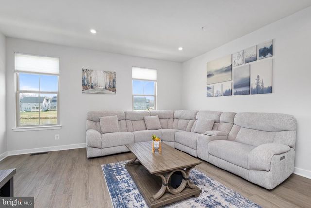 1109 PATUXENT GREENS DR, Laurel, MD 20708