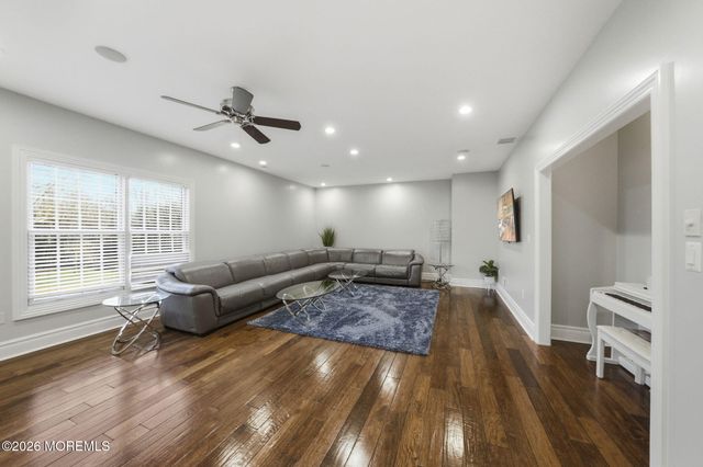 4 Squan Song Lane, Colts Neck, NJ 07722