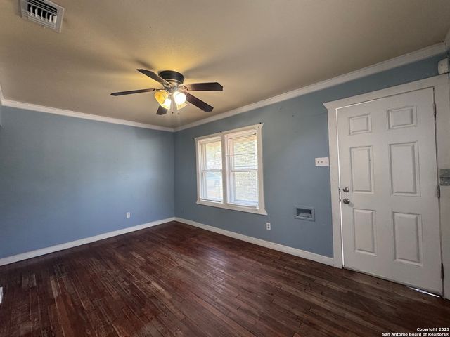 339 Como, San Antonio, TX 78220