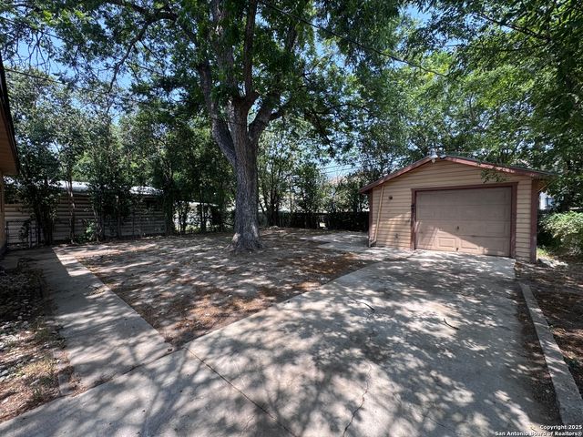 339 Como, San Antonio, TX 78220