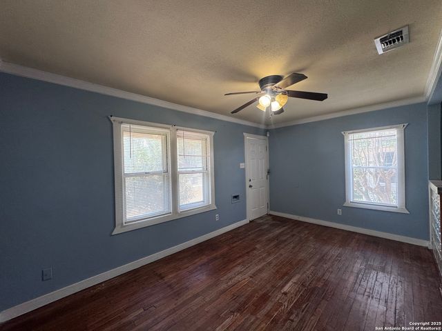 339 Como, San Antonio, TX 78220