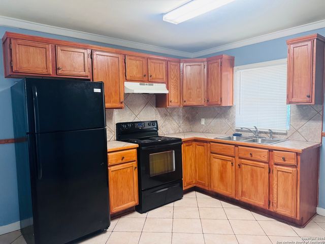 339 Como, San Antonio, TX 78220