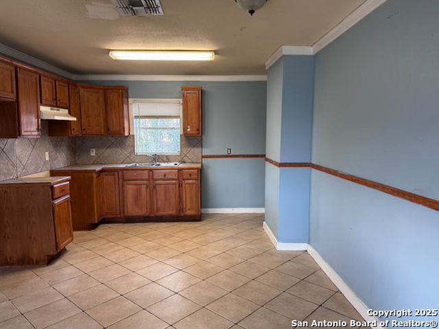 339 Como, San Antonio, TX 78220