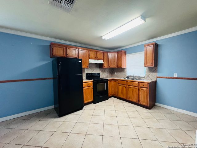 339 Como, San Antonio, TX 78220