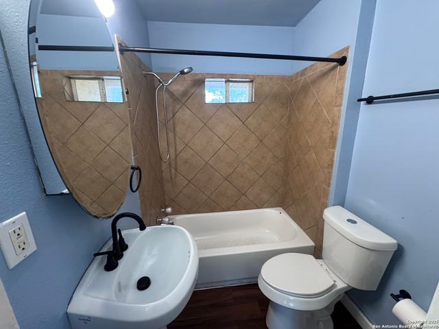 339 Como, San Antonio, TX 78220