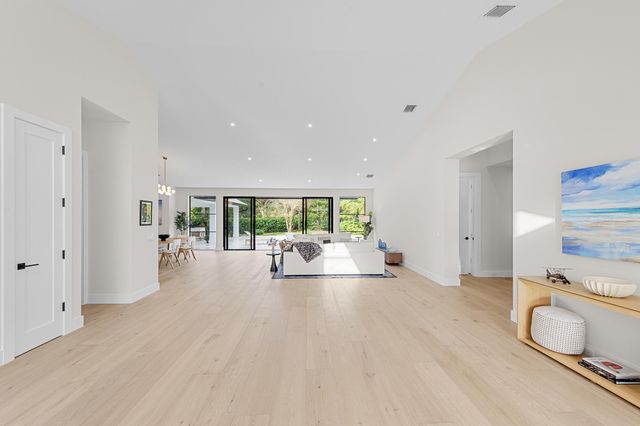 15865 Hiller Street, Wellington, FL 33414