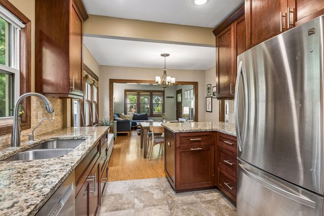 3527 40th Avenue S, Minneapolis, MN 55406