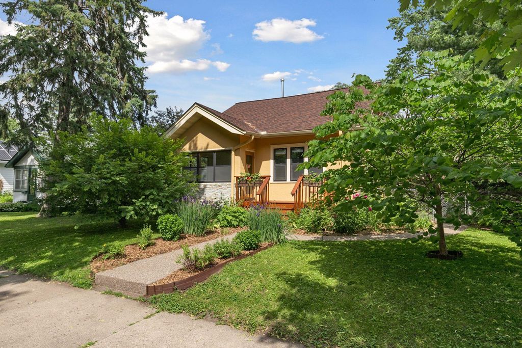 3527 40th Avenue S, Minneapolis, MN 55406