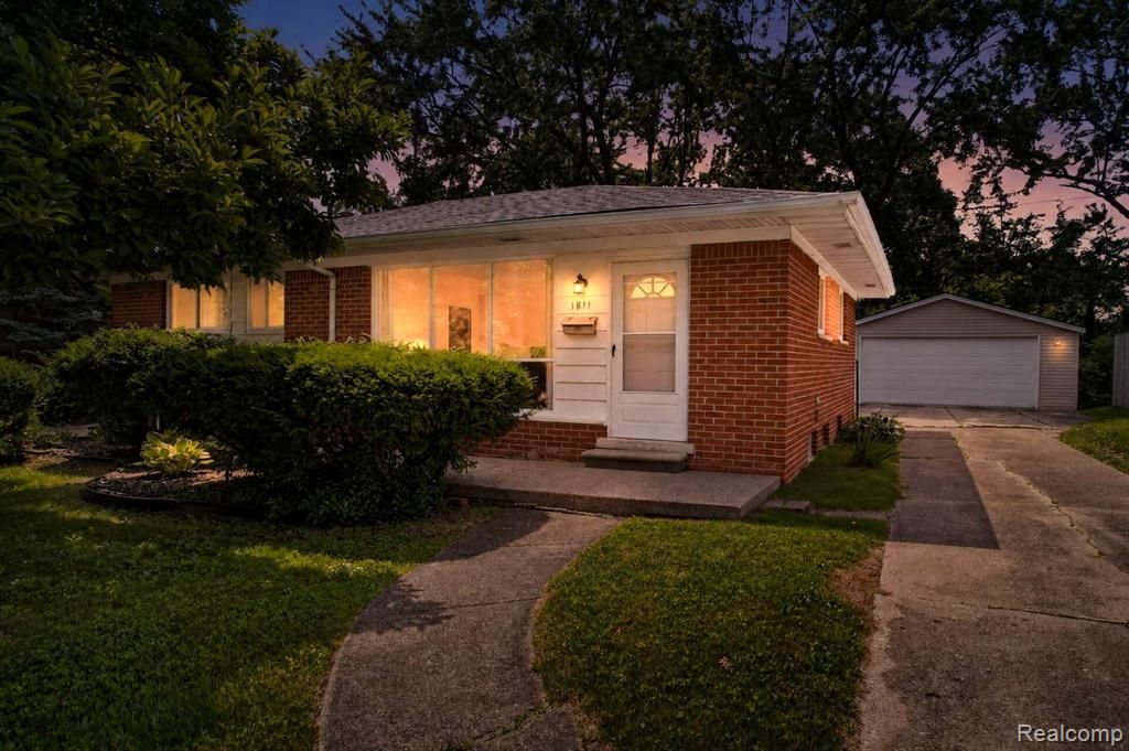 1811 Avondale Avenue, Ann Arbor, MI 48103