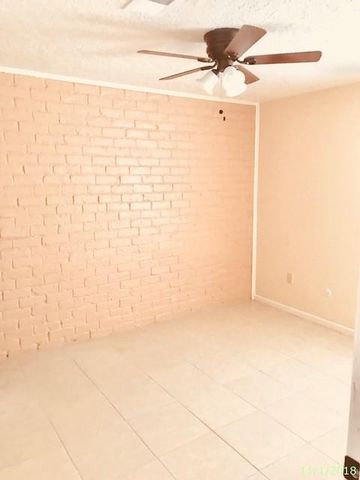 1507 Barcelona Way, Baytown, TX 77520