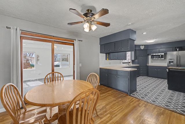 2228 Edward St, Salina, KS 67401