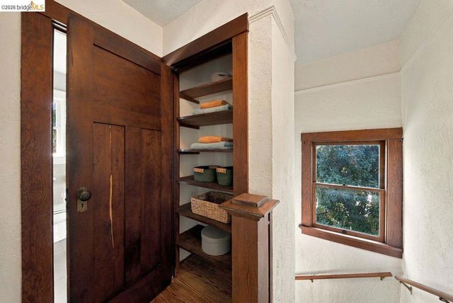 2705 Walker St, Berkeley, CA 94705