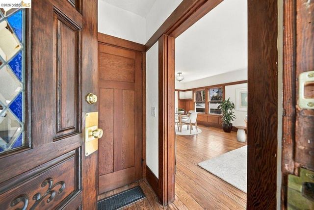 2705 Walker St, Berkeley, CA 94705