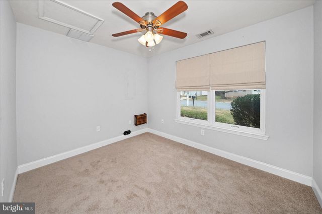 17 GOGH CIR, Newark, DE 19702