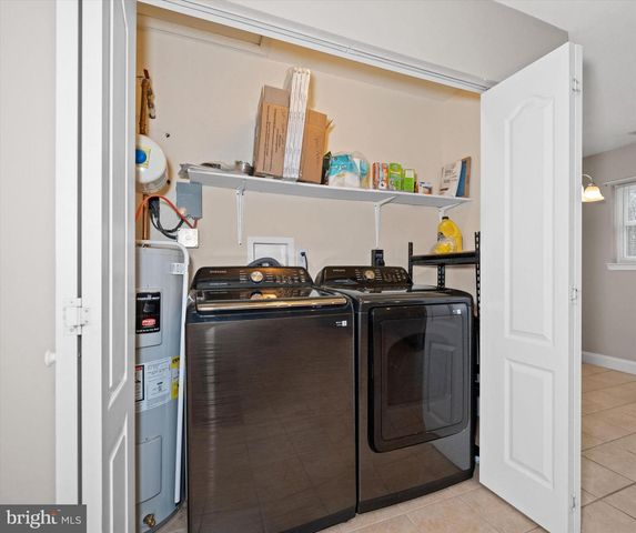 17 GOGH CIR, Newark, DE 19702