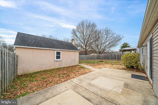 17 GOGH CIR, Newark, DE 19702