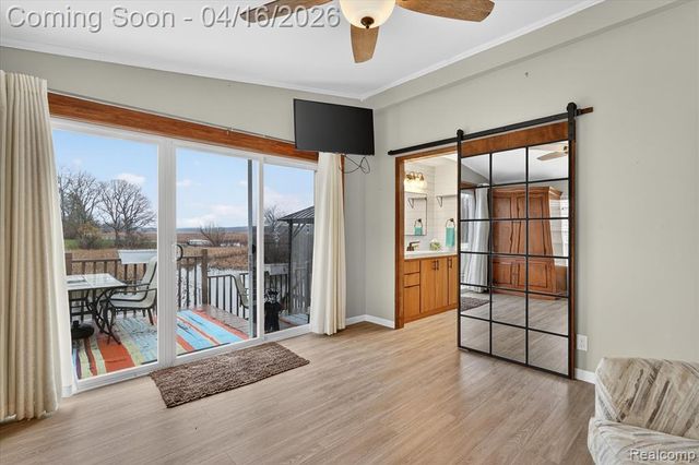 11542 Clearwater Dr, Fenton, MI 48430