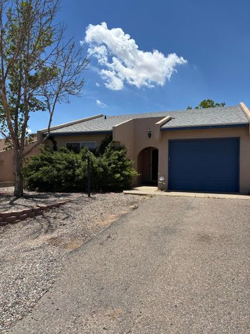 615 Stallion Road SE, Rio Rancho, NM 87124