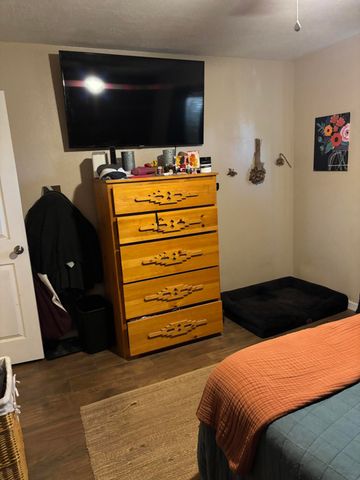 615 Stallion Road SE, Rio Rancho, NM 87124