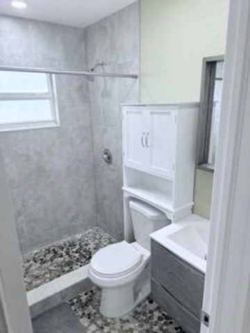 2710 NW 24th Avenue 1-2, Oakland Park, FL 33311