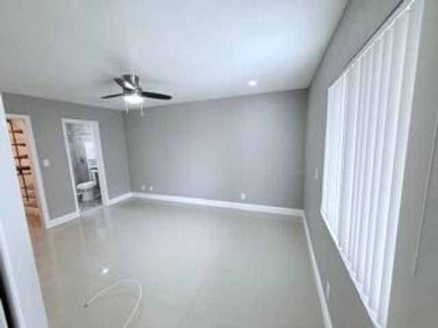 2710 NW 24th Avenue 1-2, Oakland Park, FL 33311