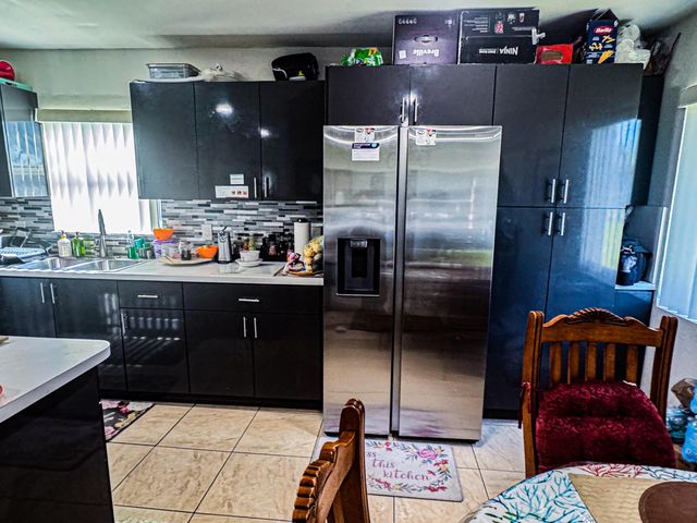 2710 NW 24th Avenue 1-2, Oakland Park, FL 33311