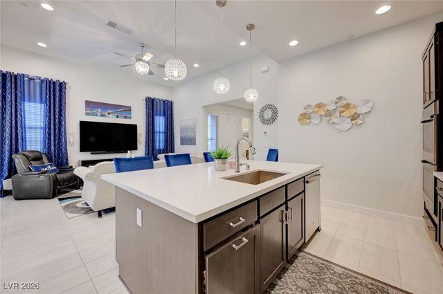 556 Comodo Street, Henderson, NV 89011