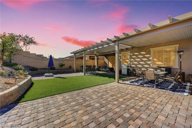 556 Comodo Street, Henderson, NV 89011