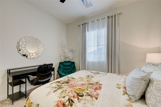 556 Comodo Street, Henderson, NV 89011