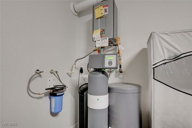 556 Comodo Street, Henderson, NV 89011