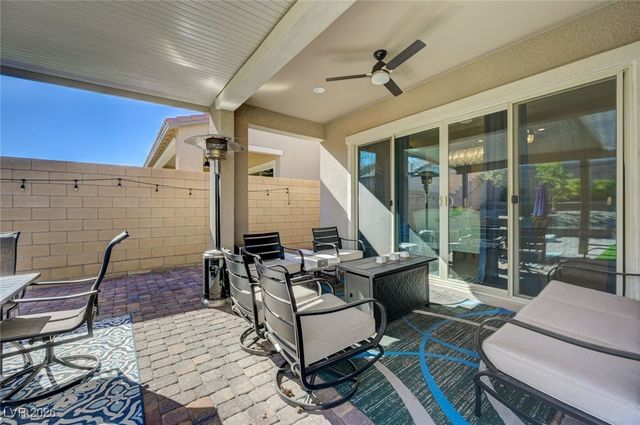 556 Comodo Street, Henderson, NV 89011