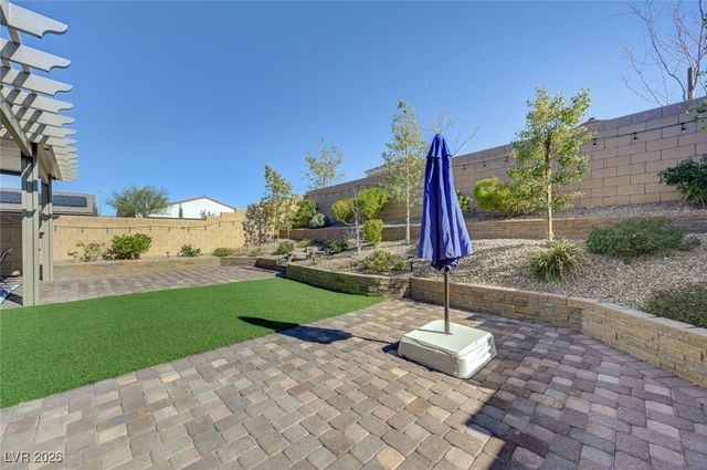 556 Comodo Street, Henderson, NV 89011