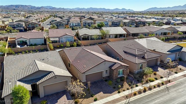 556 Comodo Street, Henderson, NV 89011