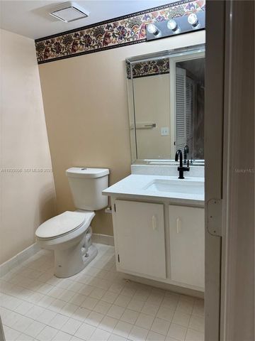 7557 Trent Dr 213, Tamarac, FL 33321