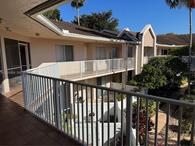 7557 Trent Dr 213, Tamarac, FL 33321