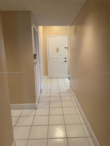 7557 Trent Dr 213, Tamarac, FL 33321