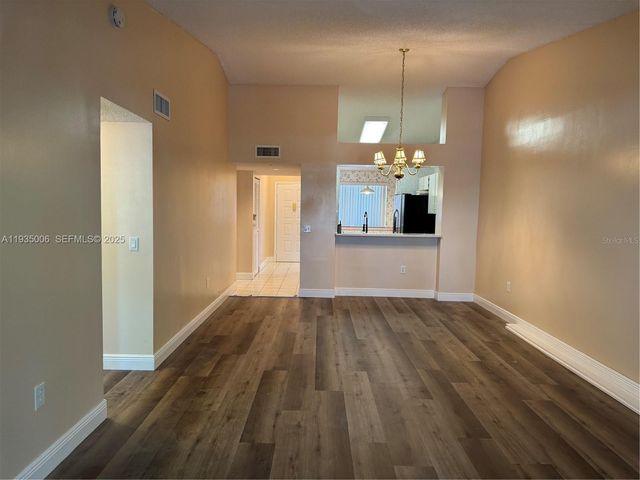 7557 Trent Dr 213, Tamarac, FL 33321