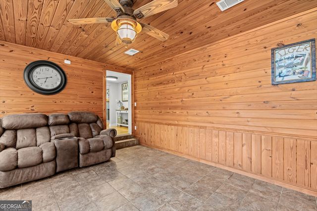 333 Davis Road, Carrollton, GA 30116