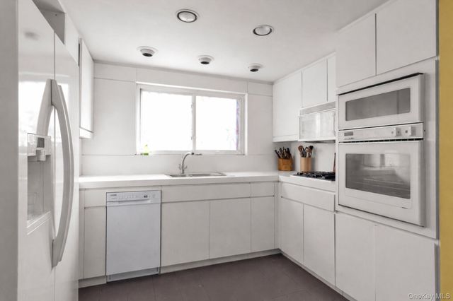 11018 67th Drive, Forest Hills, NY 11375